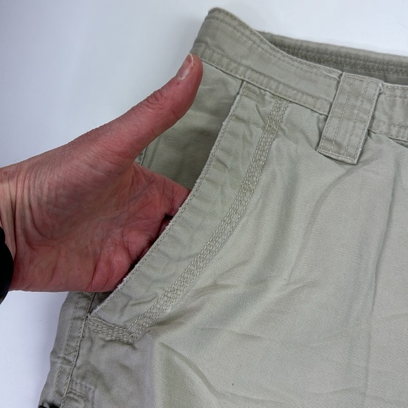 Columbia men's beige lightweight outdoor hiking casual shorts - Picture 4 of 7